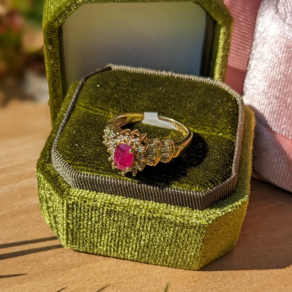 Vintage Art Deco Style Ruby Diamond 10K Yellow Gold Ring Size 6.5
